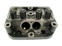 Głowica silnika z zestawem zaworów  Ursus C-360